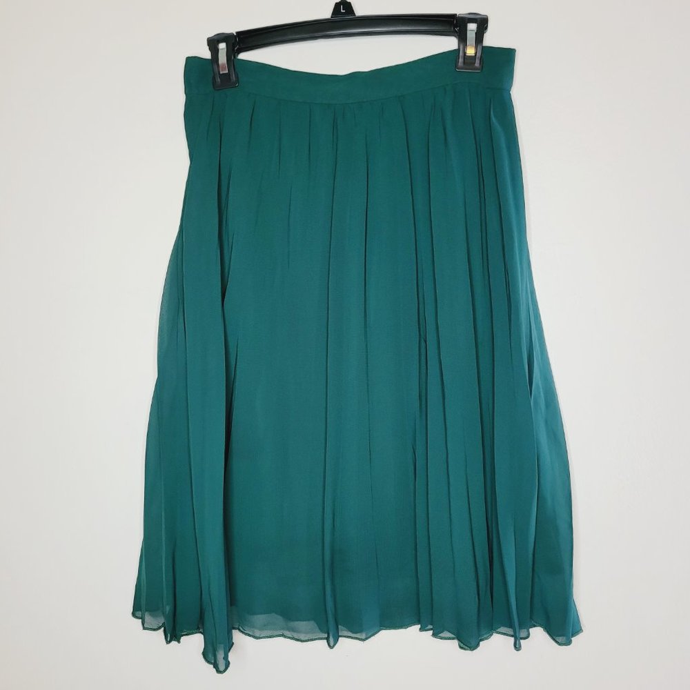 Charlotte Russe Pleated Skirt Green Knee Womens Small Acadamia Flirty Flowy City - Picture 2 of 7